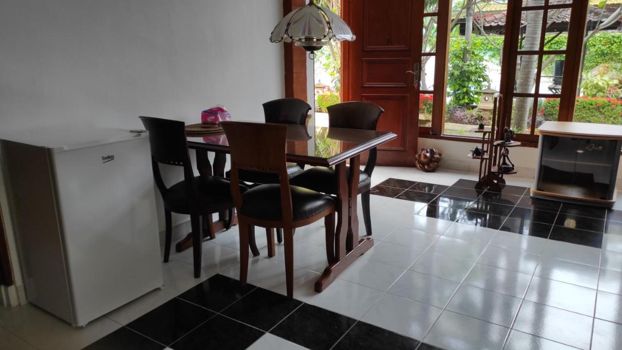 Keyani Bungalows Lovina Екстер'єр фото