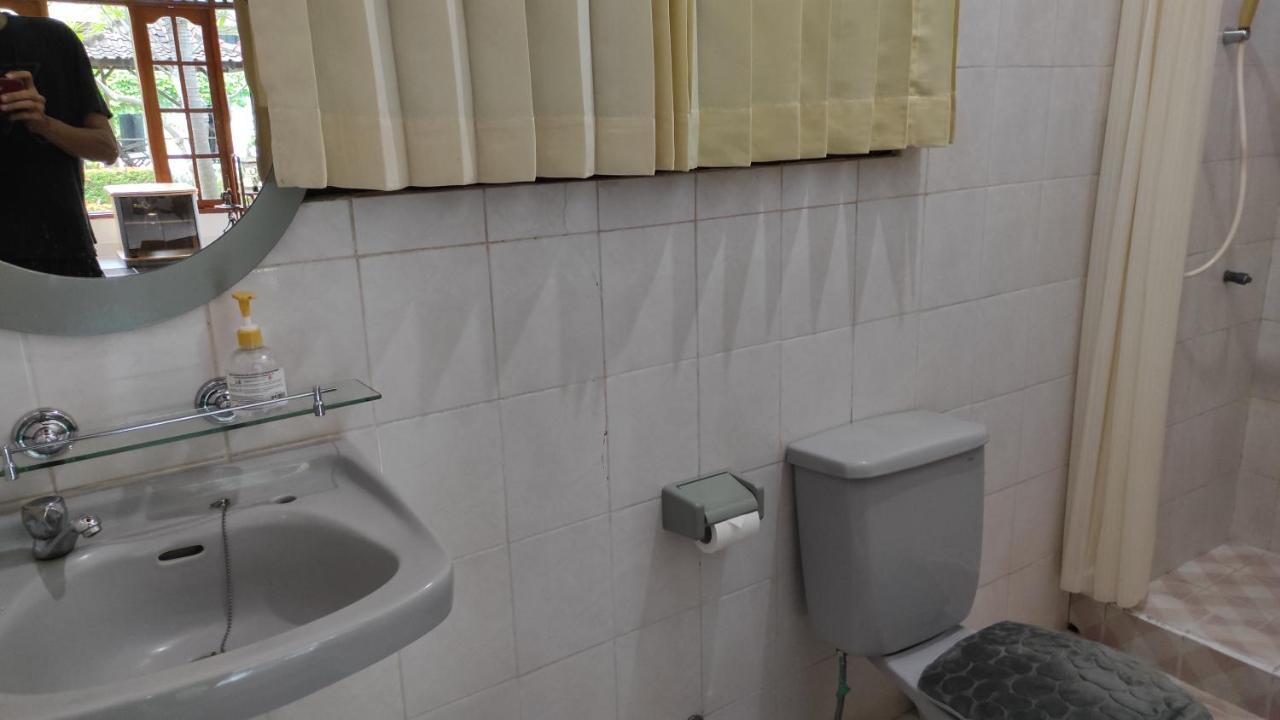 Keyani Bungalows Lovina Екстер'єр фото