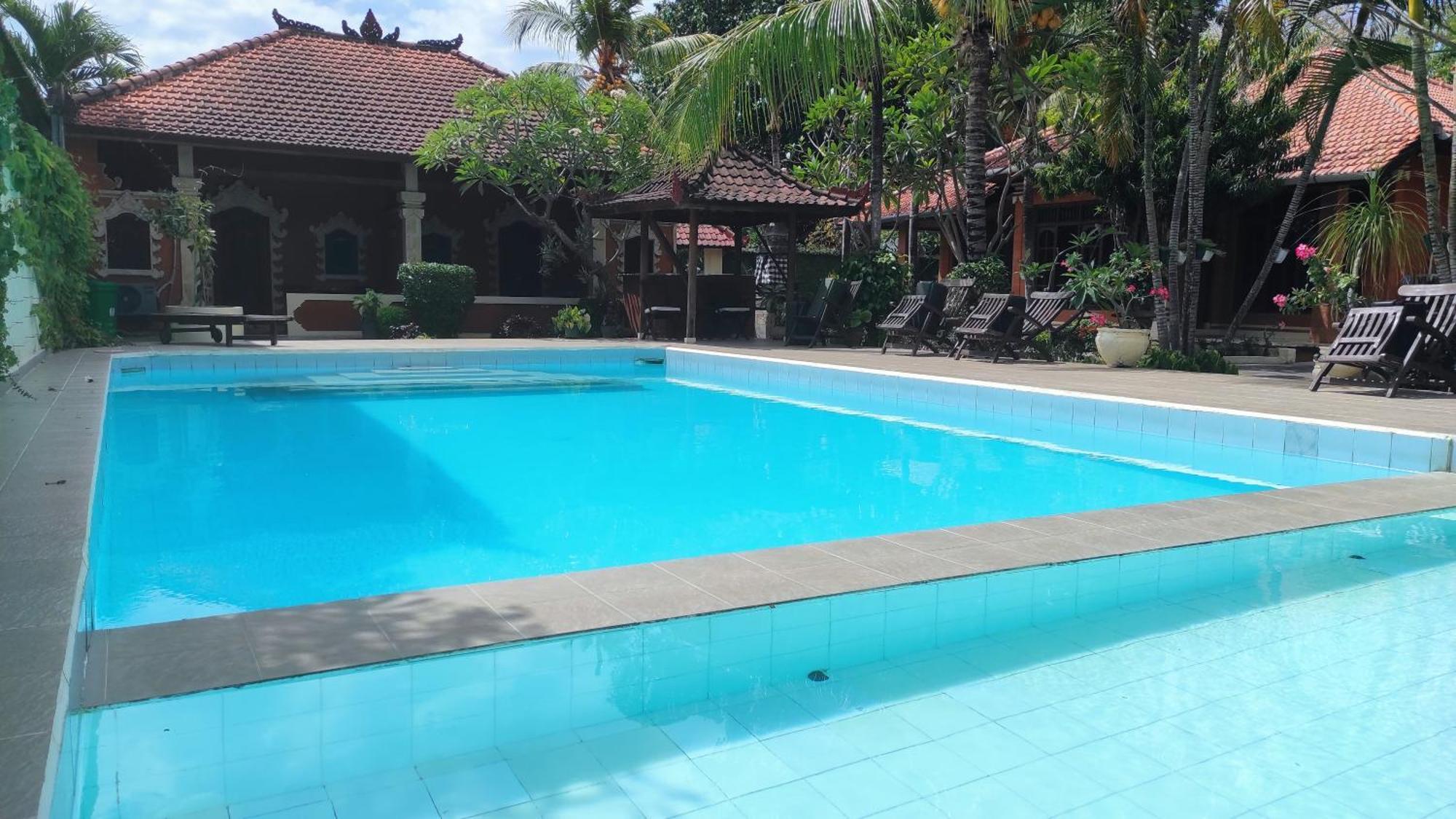 Keyani Bungalows Lovina Екстер'єр фото