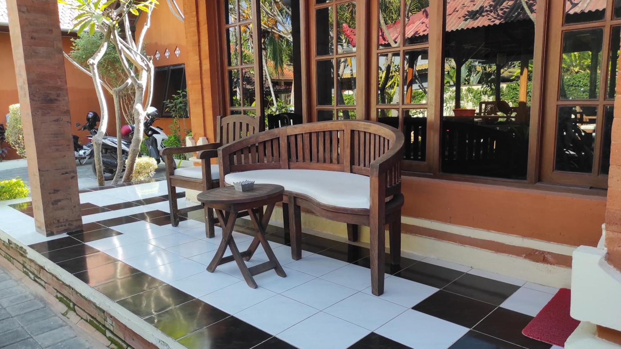 Keyani Bungalows Lovina Екстер'єр фото