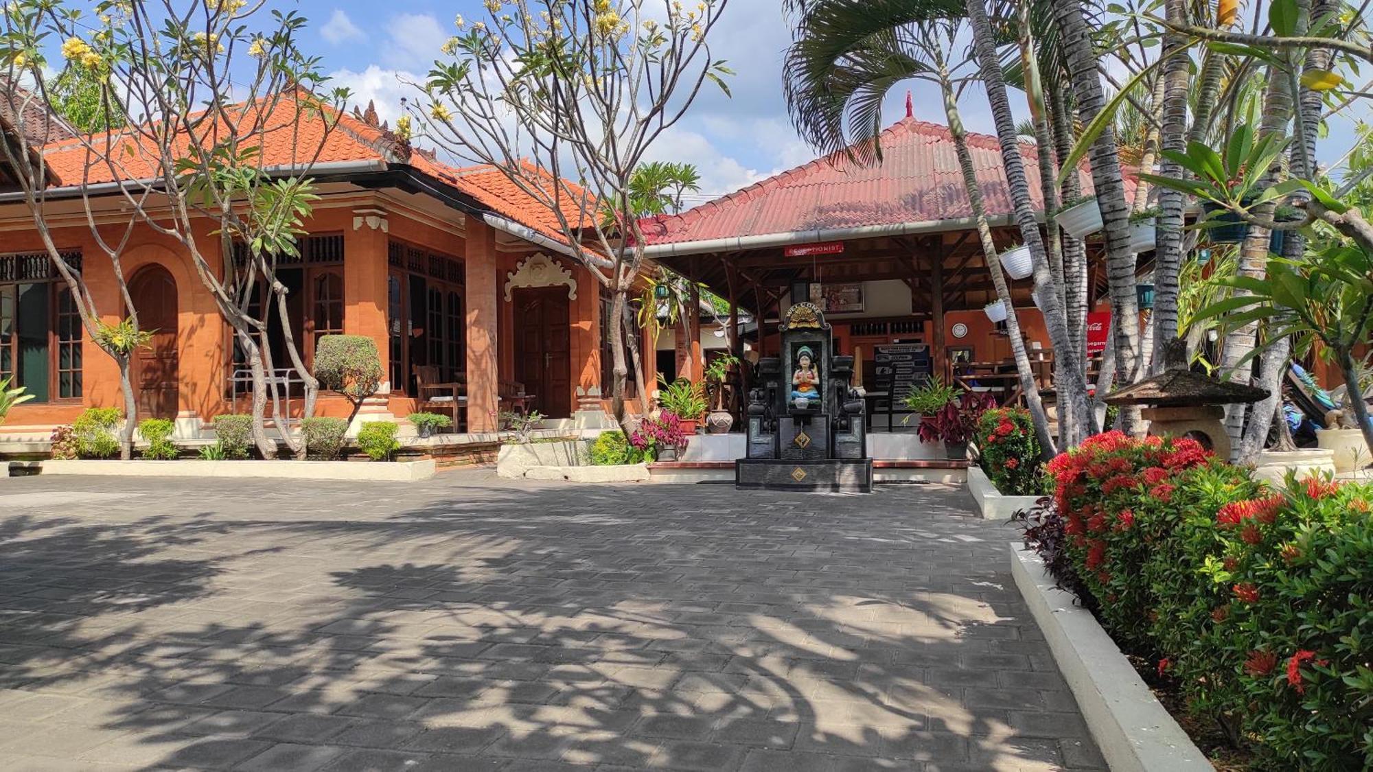 Keyani Bungalows Lovina Екстер'єр фото