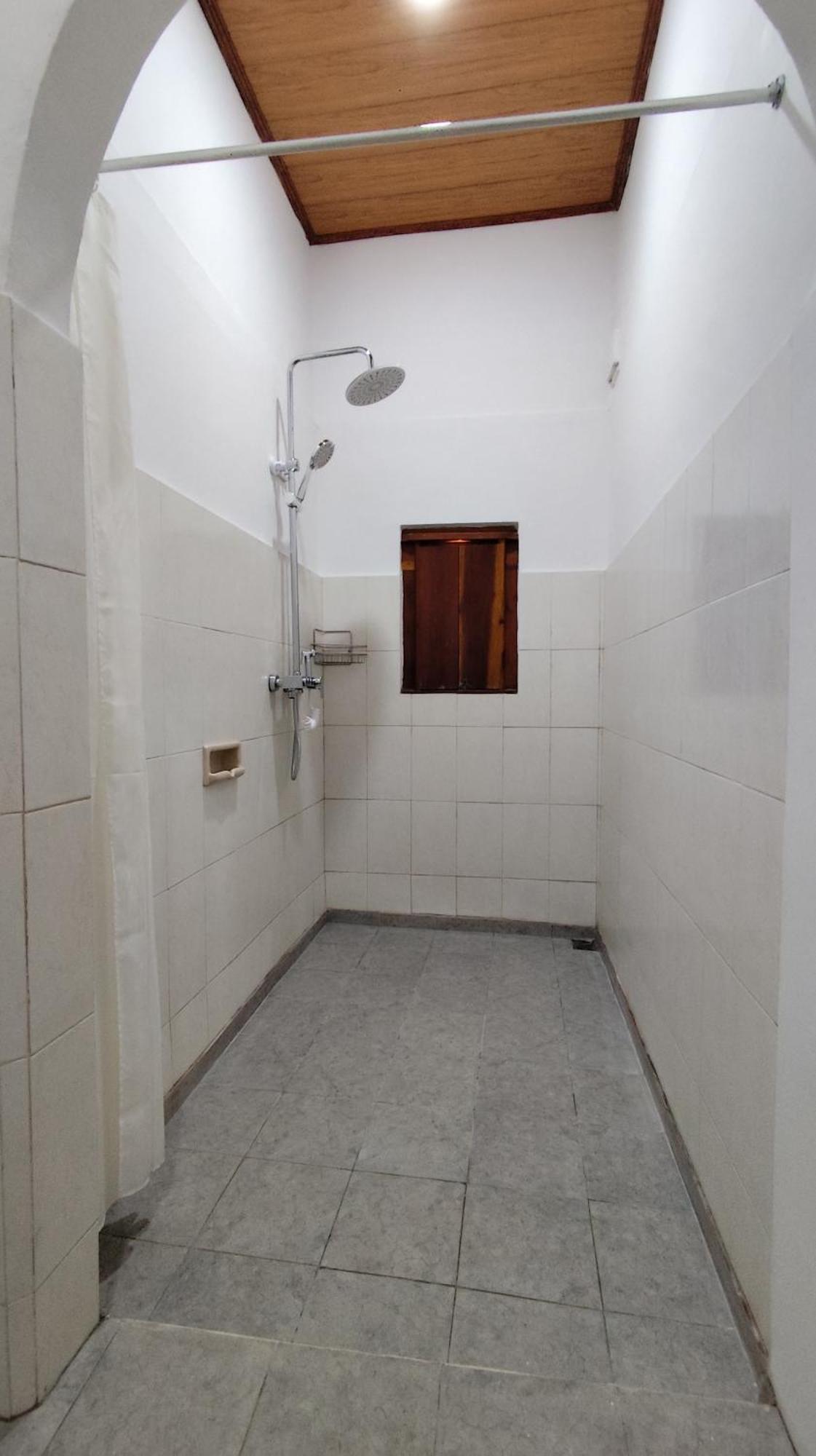 Keyani Bungalows Lovina Екстер'єр фото