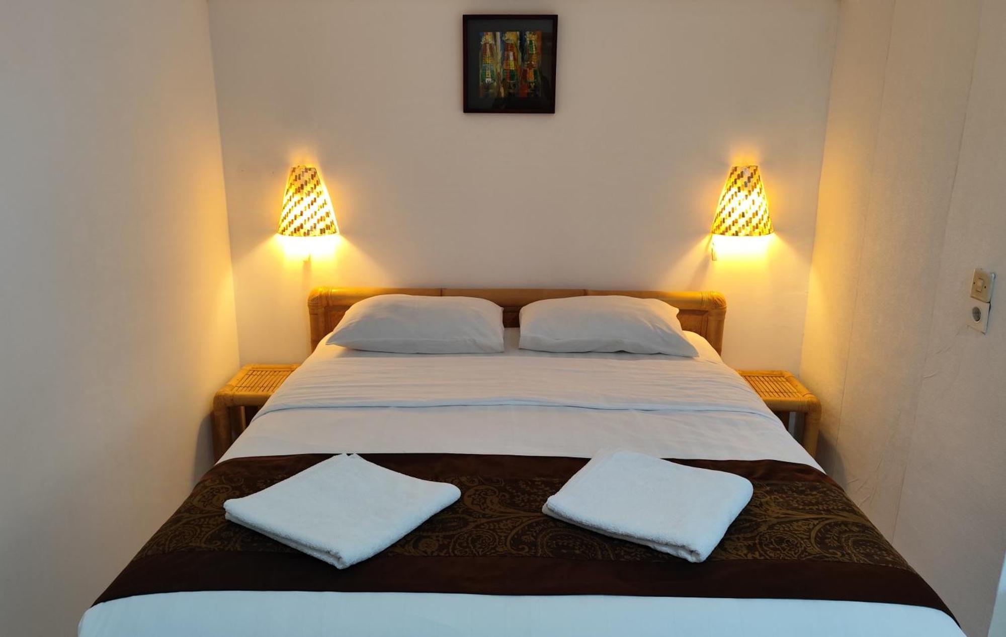 Keyani Bungalows Lovina Екстер'єр фото